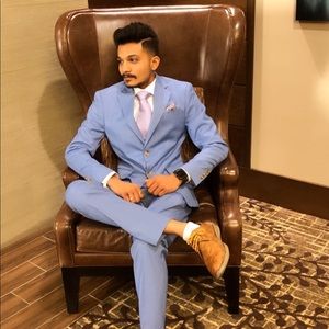 Meet your Posher, Romil